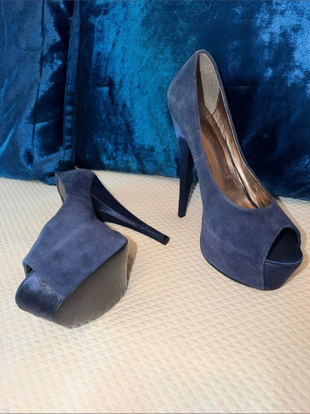 8 1/2 ZIGI girl Royal Blue Suede Peep-Toe Platform stiletto Pumps